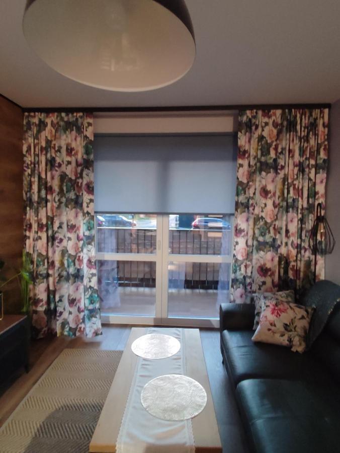 Lux Apartament Odkryj - Bieszczady Ustrzyki Dolne Eksteriør billede